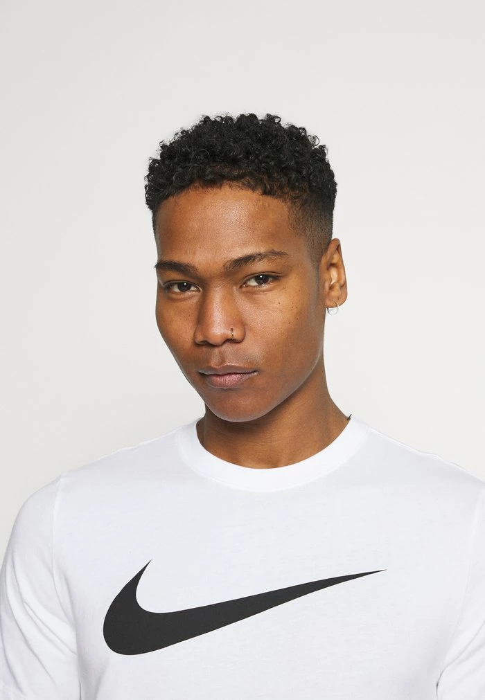 Nike Sportswear TEE ICON - Print T-shirt - White/(black) - Image 4