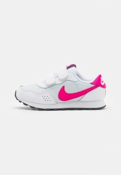 Nike Sportswear MD VALIANT - Trainers - Pure Platinum/dark Smoke Grey/sangria Pink Prime