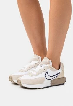 Nike Sportswear W FONTANKA WAFFLE - Trainers - Sanddrift/black/white