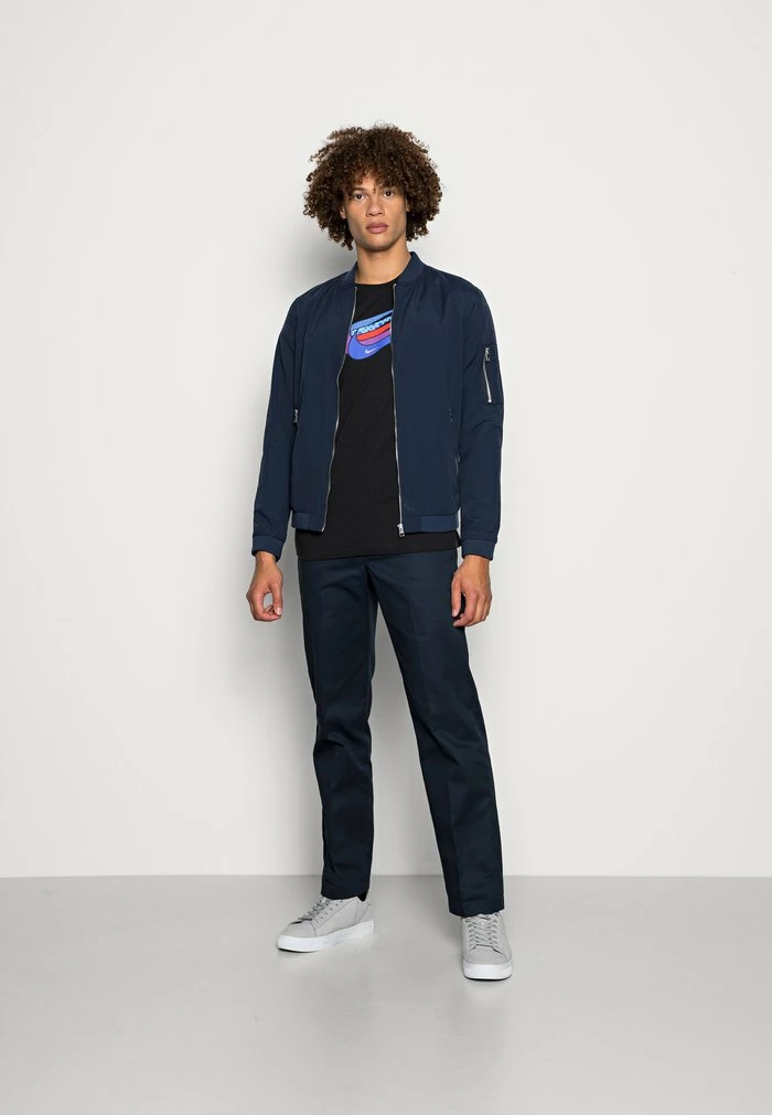 Nike Sportswear TEE - Print T-shirt - Black - Image 2