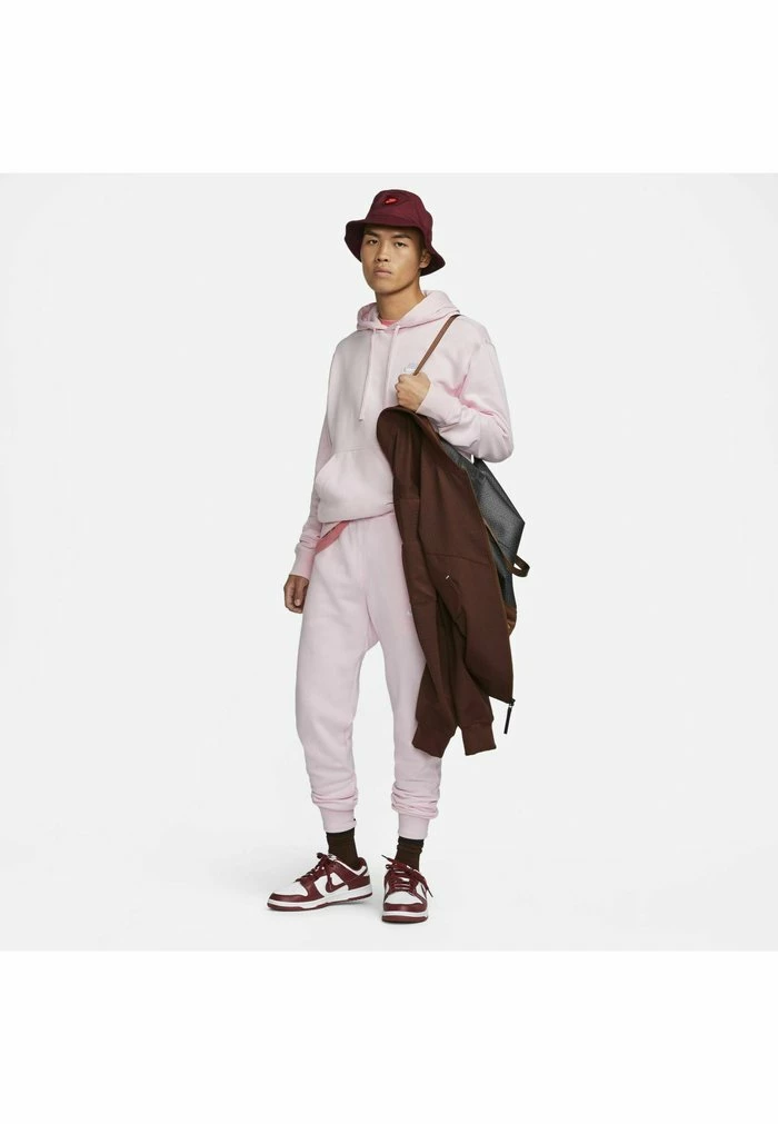 Nike Sportswear CLUB - Tracksuit Bottoms - Pink Foam Pink Foam White - Image 2