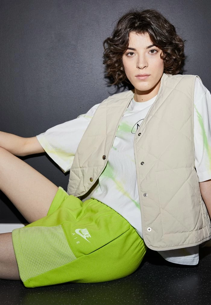 Nike Sportswear AIR - Shorts - Atomic Green/limelight/barely Volt - Image 4