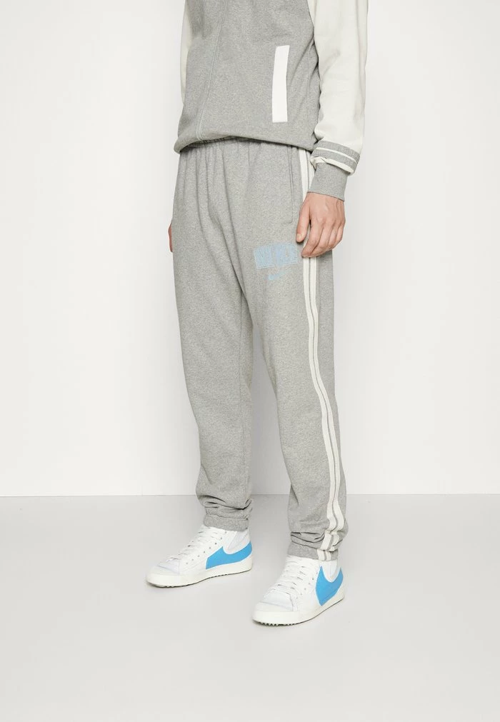 Nike Sportswear RETRO PANT - Tracksuit Bottoms - Dark Grey Heather/light Bone - Image 3
