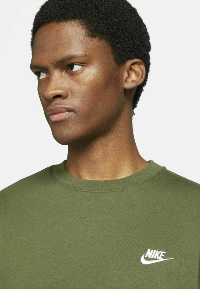 Nike Sportswear CLUB - Sweatshirt - Rough Green/white - Image 4