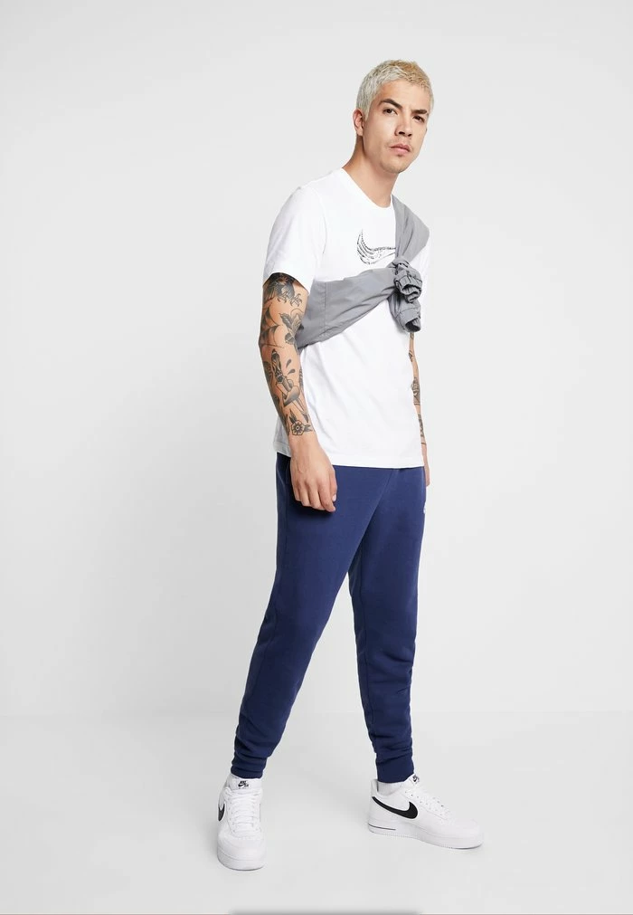 Nike Sportswear CLUB - Tracksuit Bottoms - Midnight Navy - Image 2