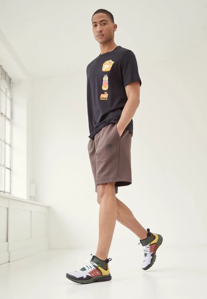 Nike Sportswear Shorts - Baroque Brown