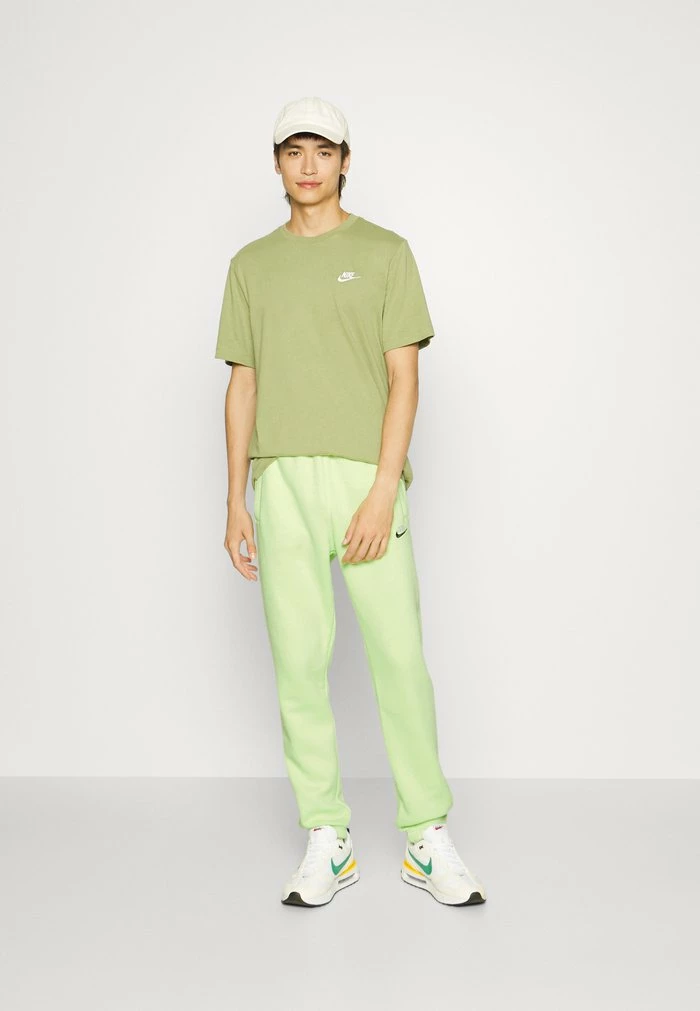 Nike Sportswear CLUB PANT - Tracksuit Bottoms - Liquid Lime - Image 2