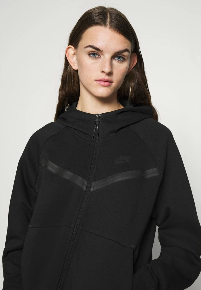 Nike Sportswear Hoodie - Black - Image 4