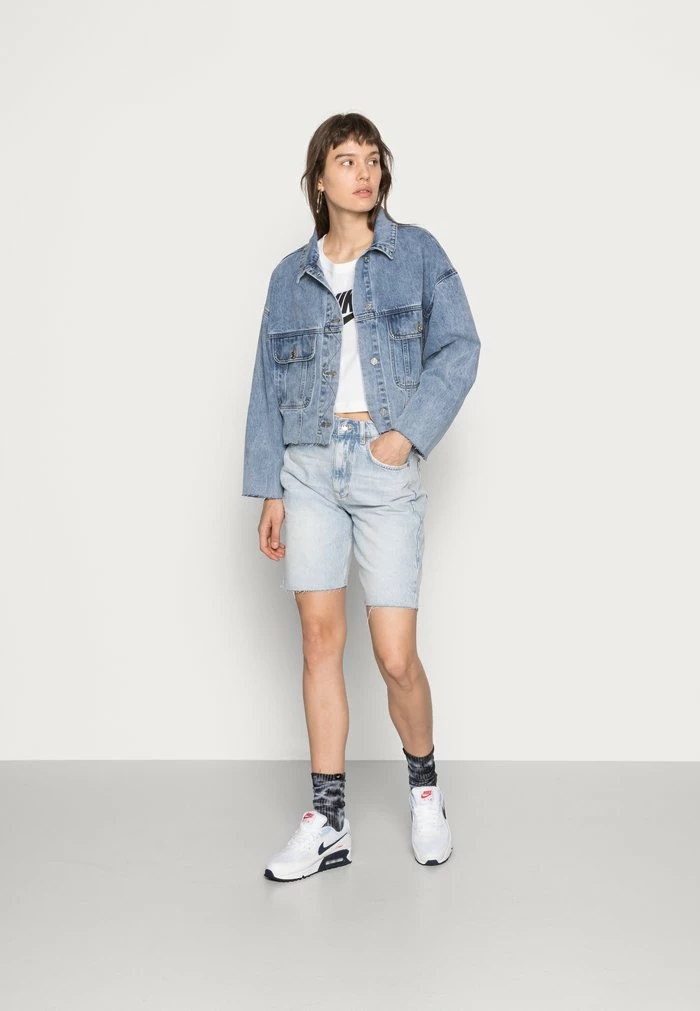 Nike Sportswear TEE - Print T-shirt - White/black - Image 2