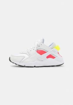 Nike Sportswear AIR HUARACHE - Trainers - White/volt/bright Crimson/black/light Marine