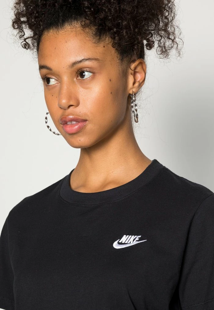 Nike Sportswear CLUB TEE - Basic T-shirt - Black - Image 5