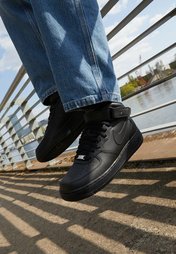 Nike Sportswear AIR FORCE 1 MID '07 - Trainers - Black - Image 3
