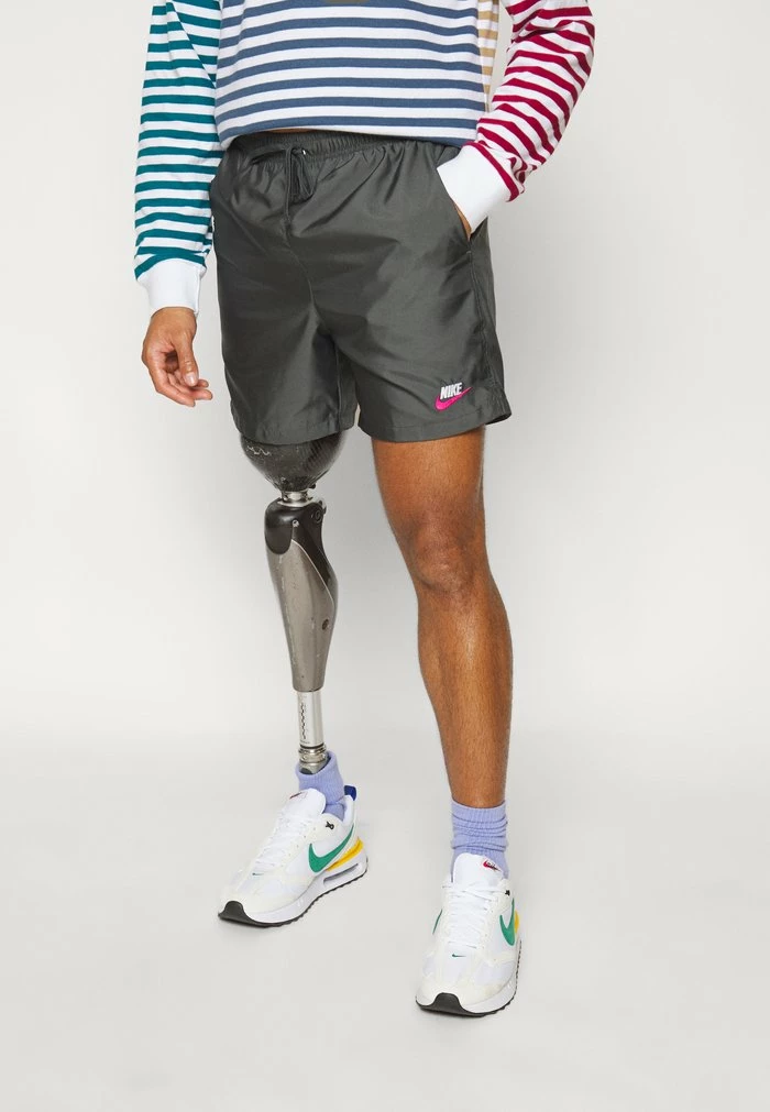 Nike Sportswear FLOW - Shorts - Dark Smoke Grey - Image 3