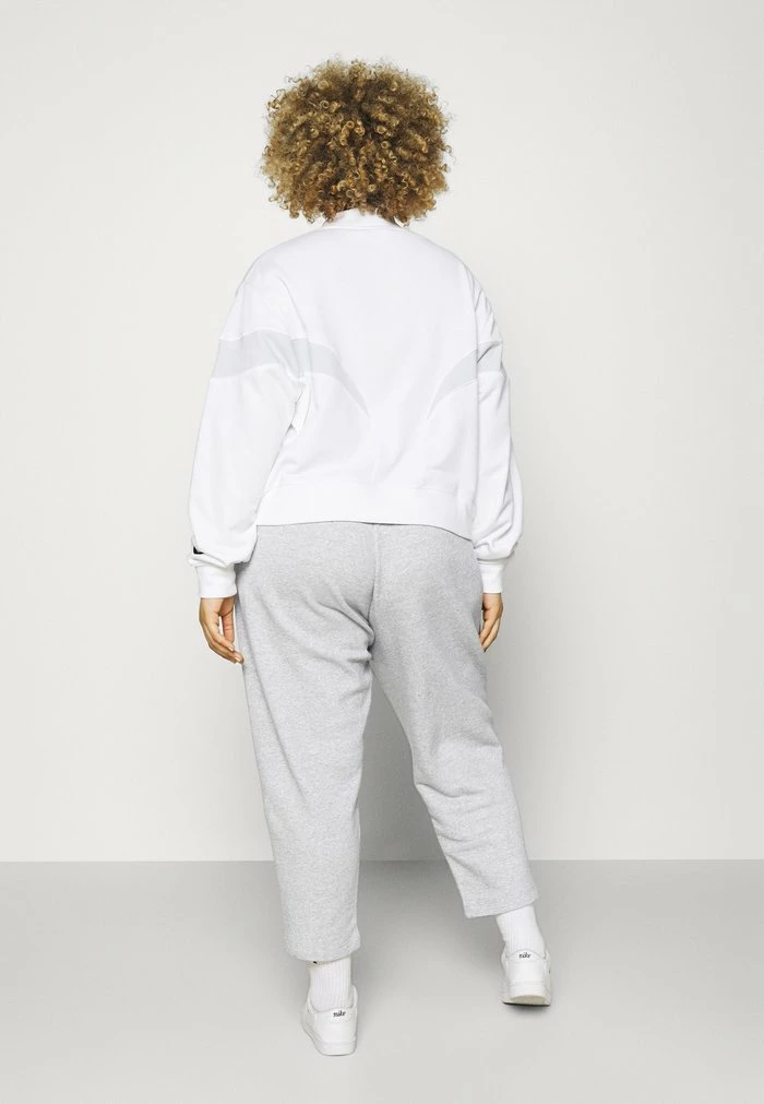 Nike Sportswear PLUS - Tracksuit Bottoms - Dk Grey Heather - Image 3