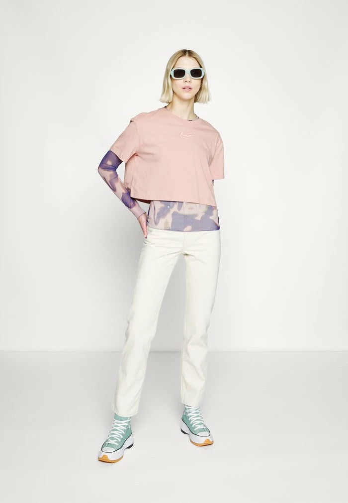 Nike Sportswear CROP TEE - Print T-shirt - Rose Whisper White - Image 6