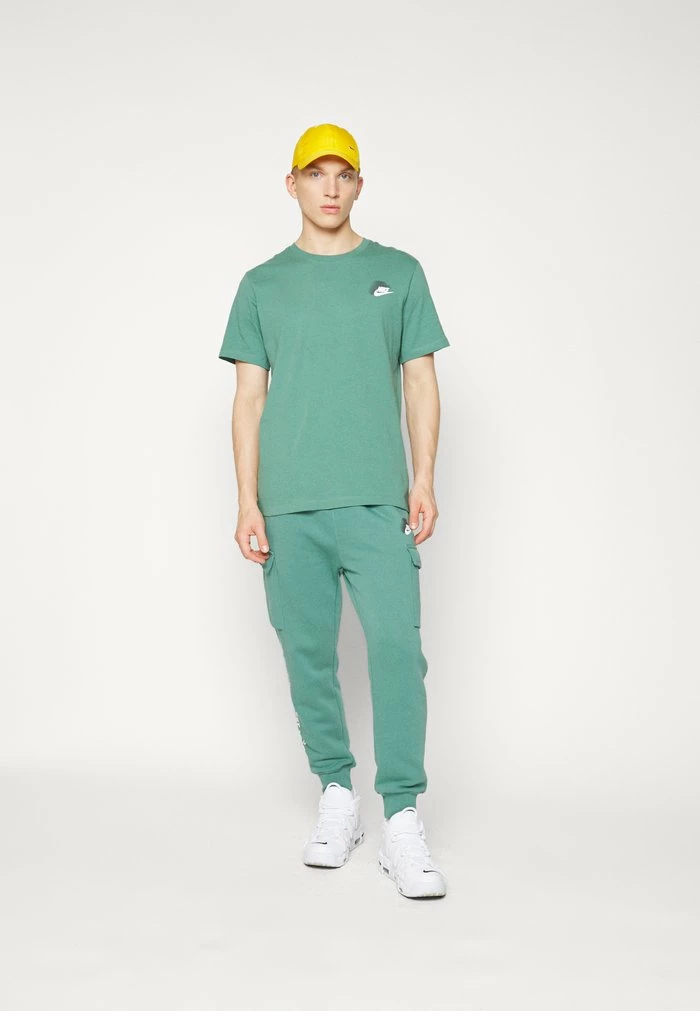 Nike Sportswear PANT - Cargo Trousers - Bicoastal - Image 2