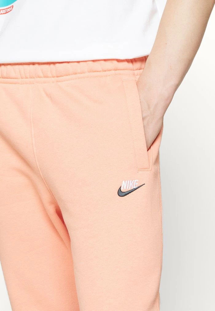 Nike Sportswear CLUB PANT - Tracksuit Bottoms - Light Madder Root - Image 7