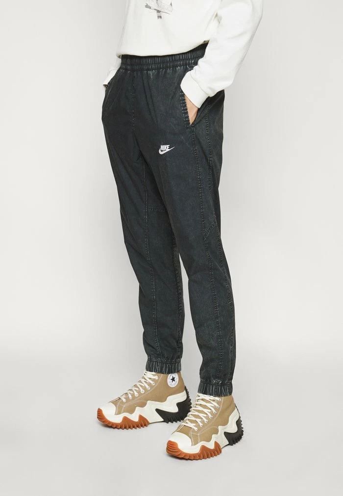 Nike Sportswear CLUB - Tracksuit Bottoms - Black/white - Image 3