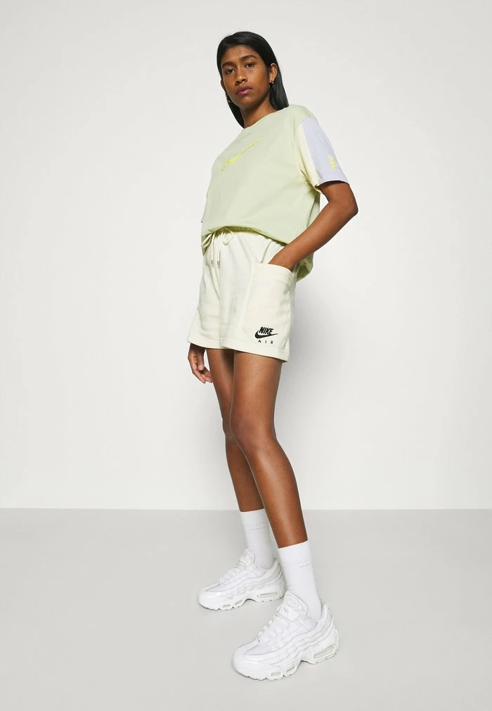 Nike Sportswear Shorts - Coconut Milk - Image 4