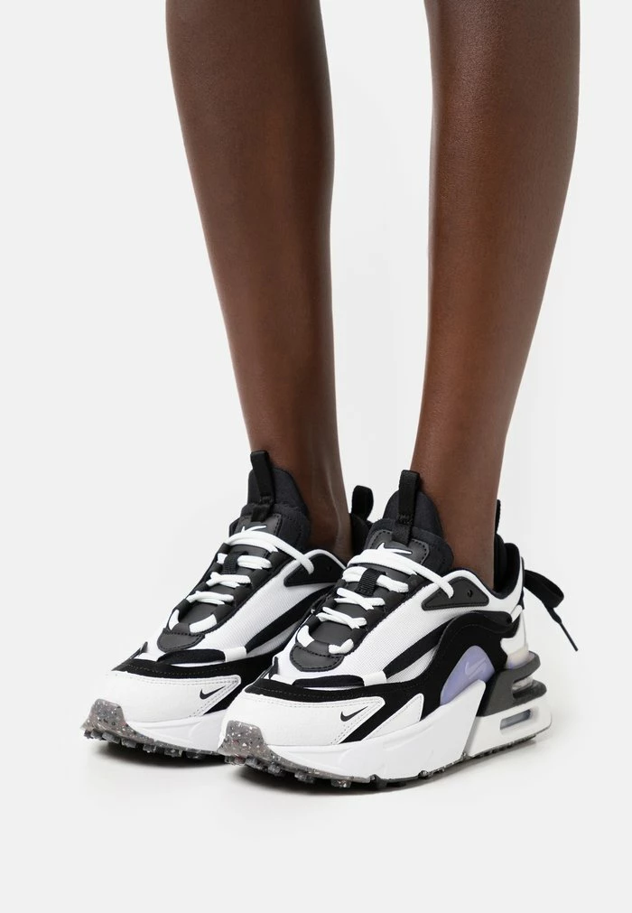 Nike Sportswear AIR MAX FURYOSA - Trainers - Black/summit White