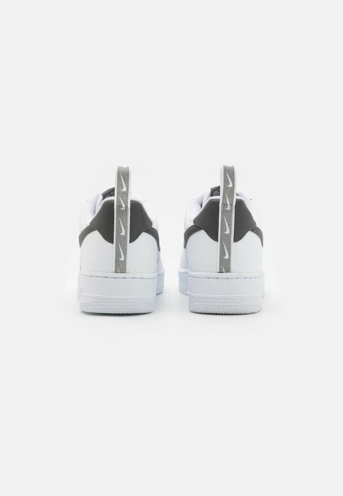 Nike Sportswear AIR FORCE 1 07 LV8 UT TU - Trainers - White/metallic Dark Grey - Image 3