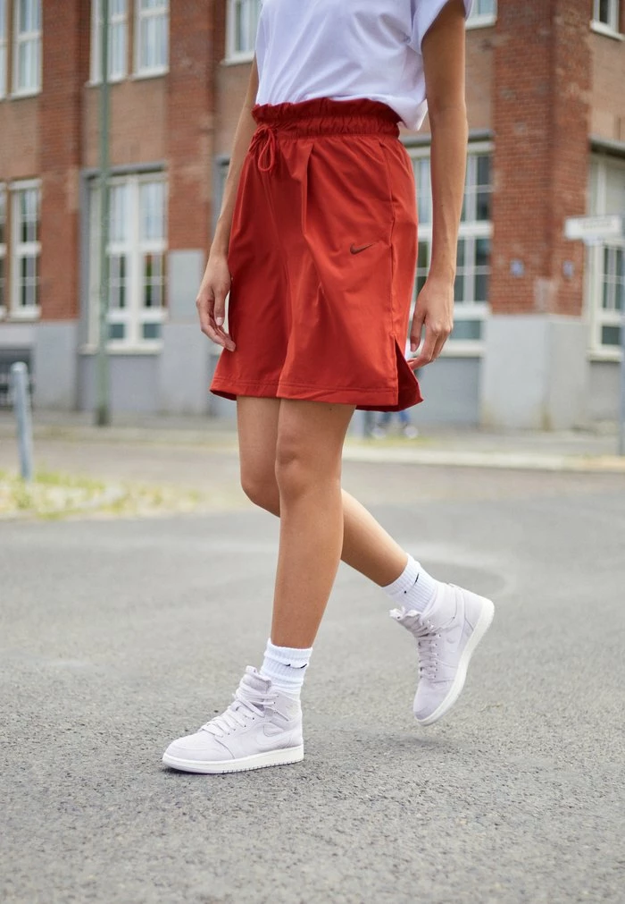 Nike Sportswear Shorts - Cinnabar/oxen Brown