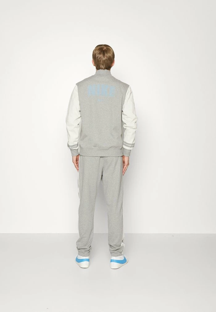 Nike Sportswear RETRO PANT - Tracksuit Bottoms - Dark Grey Heather/light Bone - Image 4