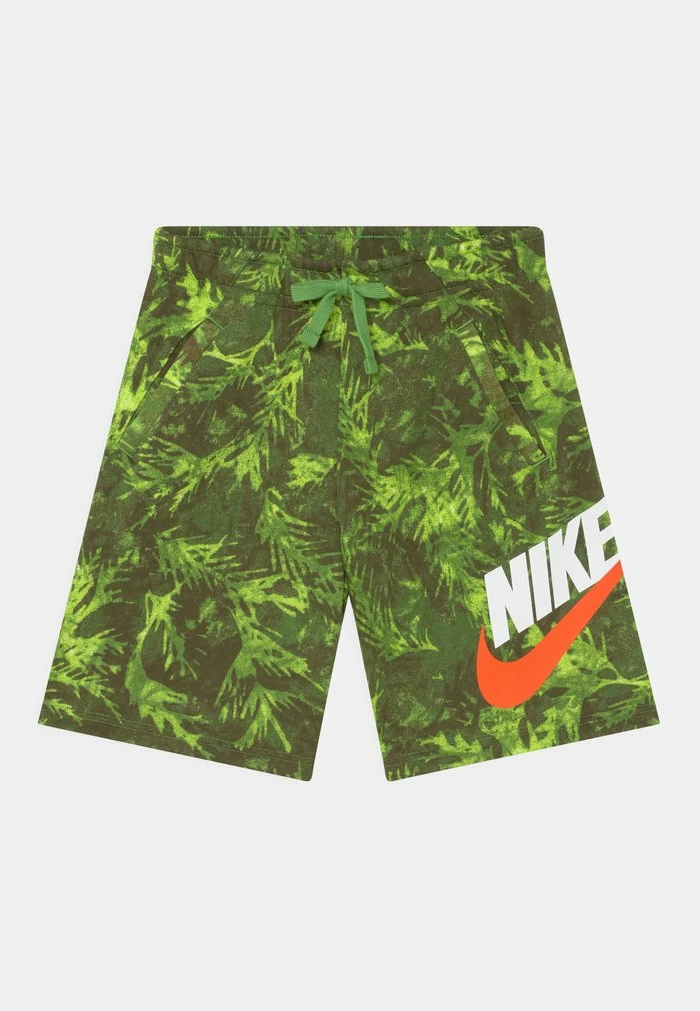 Nike Sportswear WASHED - Shorts - Chlorophyll