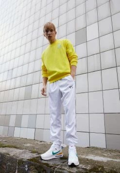 Nike Sportswear AIR PANT - Tracksuit Bottoms - White/black