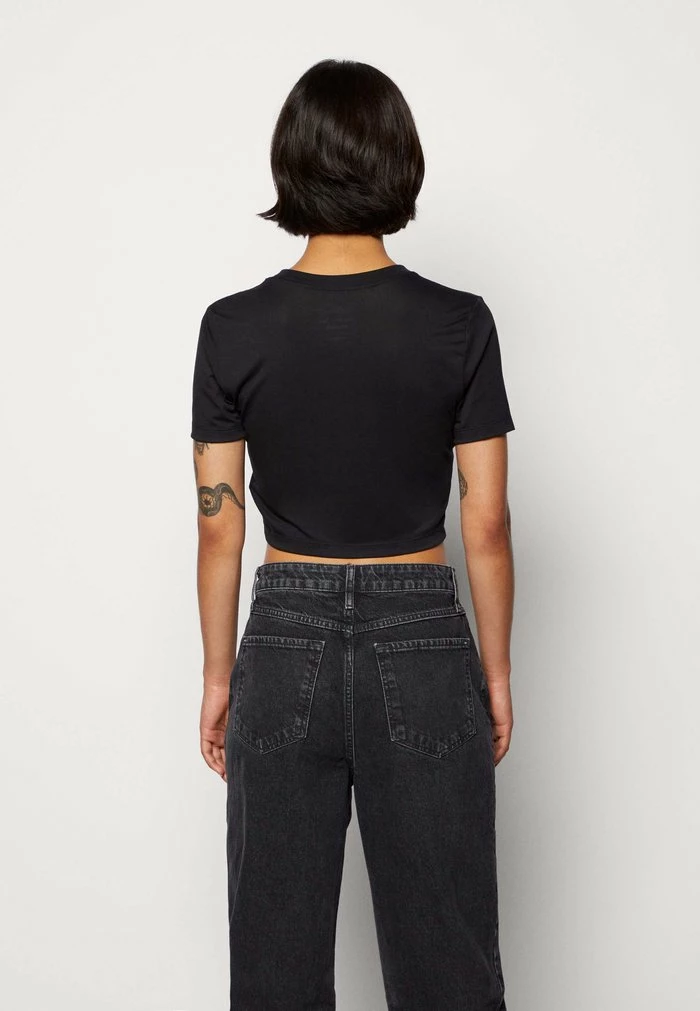 Nike Sportswear SLIM CROP - Print T-shirt - Black - Image 3