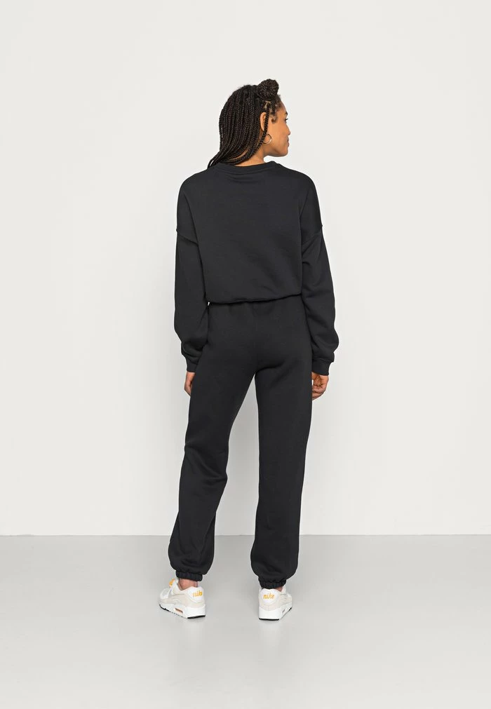 Nike Sportswear ESSNT PANT - Tracksuit Bottoms - Black - Image 3