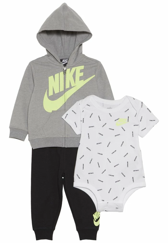 Nike Sportswear TOSS PANT BABY SET - Body - Black - Image 4