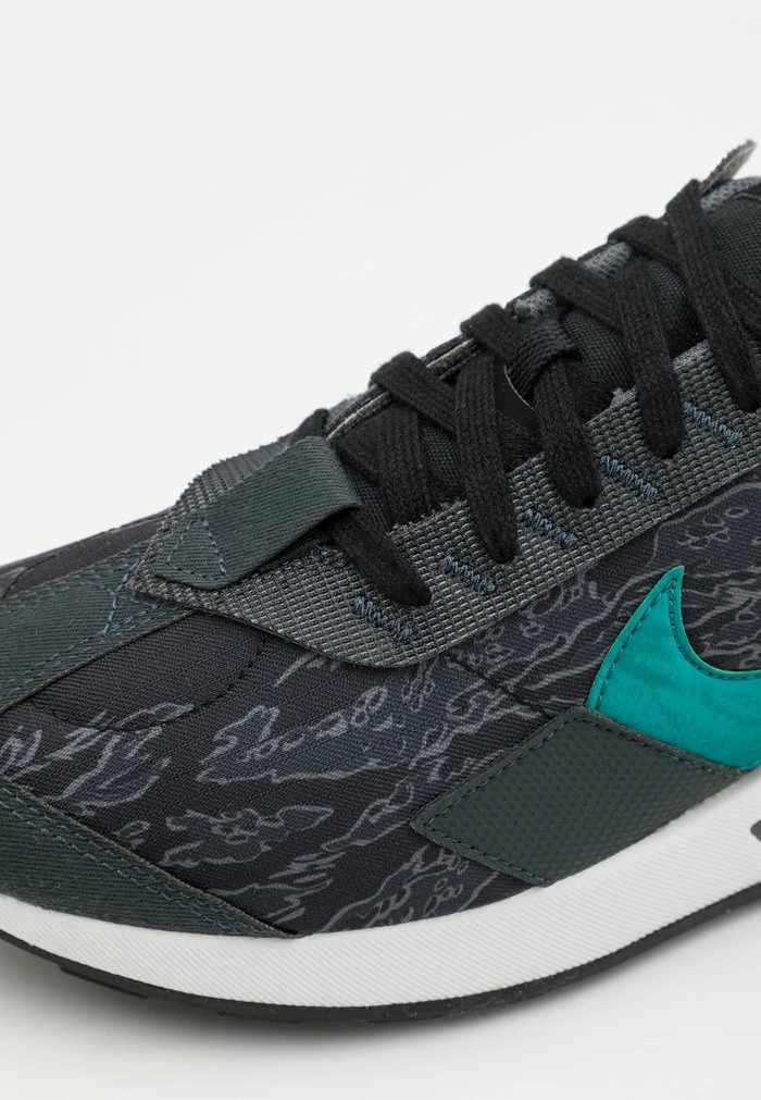 Nike Sportswear AIR MAX DAY - Trainers - Black/fresh Water/anthracite/iron Grey/summit White/university Red - Image 8