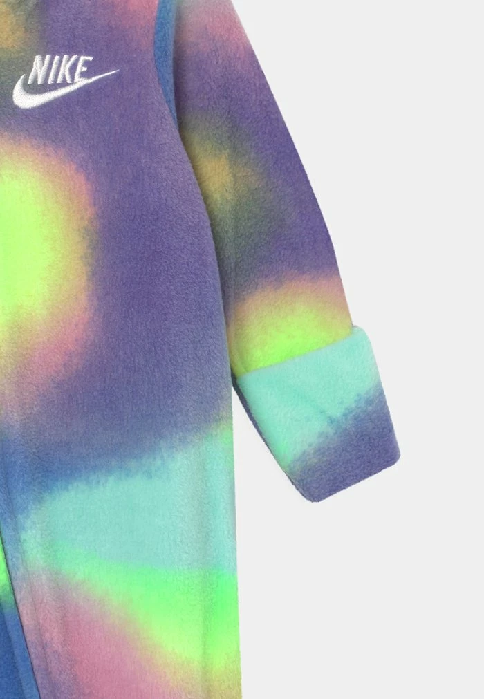 Nike Sportswear DREAM CHASER FOOTED COVERALL - Sleep Suit - Purple - Image 3