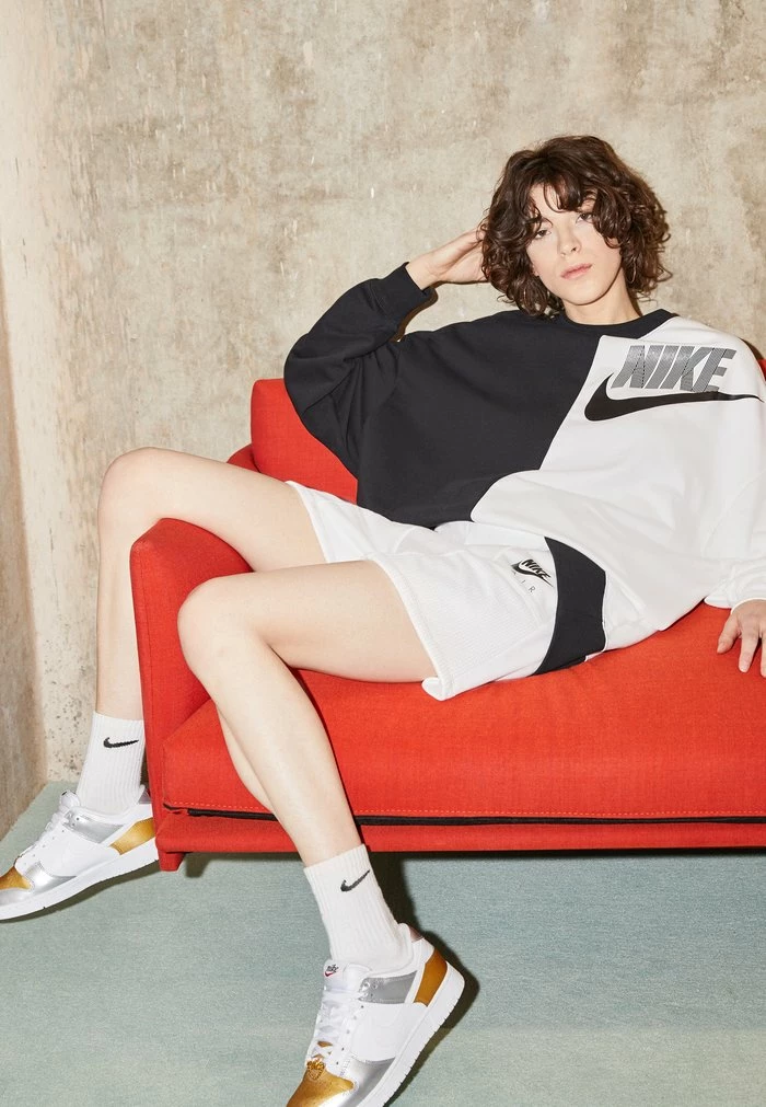 Nike Sportswear AIR - Shorts - White/black