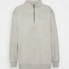 Nike Sportswear PLUS - Sweatshirt - Grey Heather/white