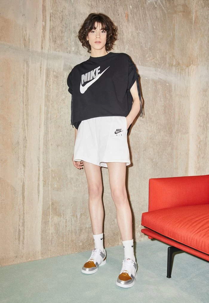 Nike Sportswear Print T-shirt - Black