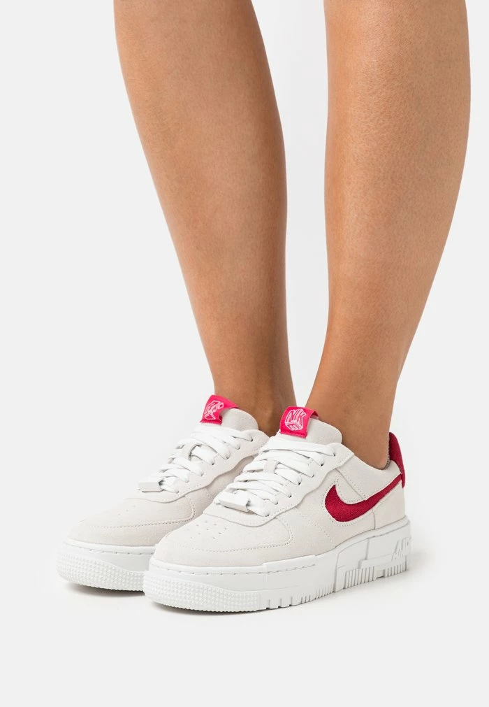Nike Sportswear AF1 PIXEL - Trainers - Summit White/mystic Hibiscus
