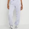 Nike Sportswear TREND PANT - Tracksuit Bottoms - Ghost