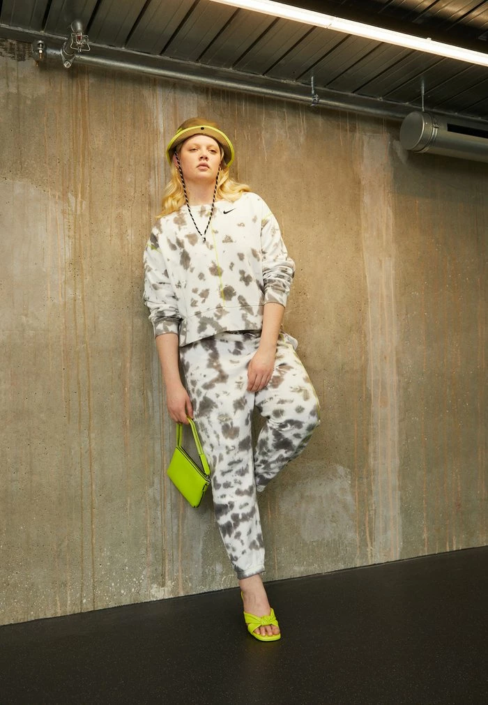 Nike Sportswear Tracksuit Bottoms - Flat Pewter/atomic Green/black