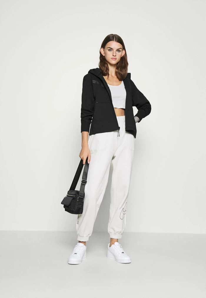 Nike Sportswear Hoodie - Black - Image 2