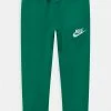 Nike Sportswear CLUB PANT UNISEX - Tracksuit Bottoms - Malachite
