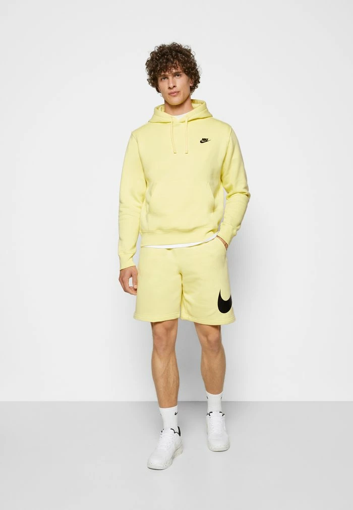 Nike Sportswear CLUB - Shorts - Zitron - Image 2