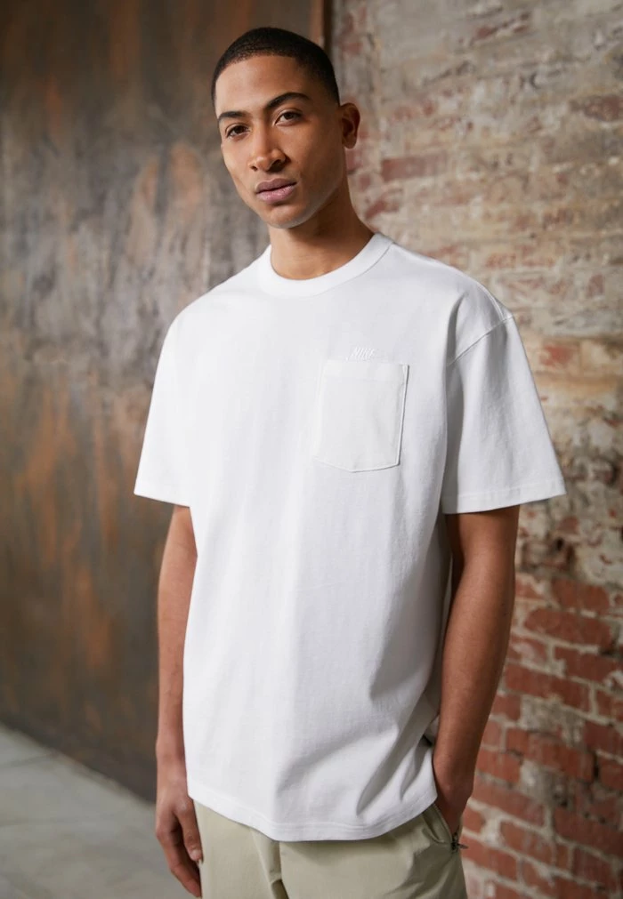 Nike Sportswear TEE - Basic T-shirt - White