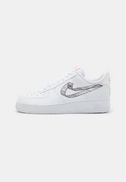Nike Sportswear AIR FORCE 1 '07 UNISEX - Trainers - White/black/orange