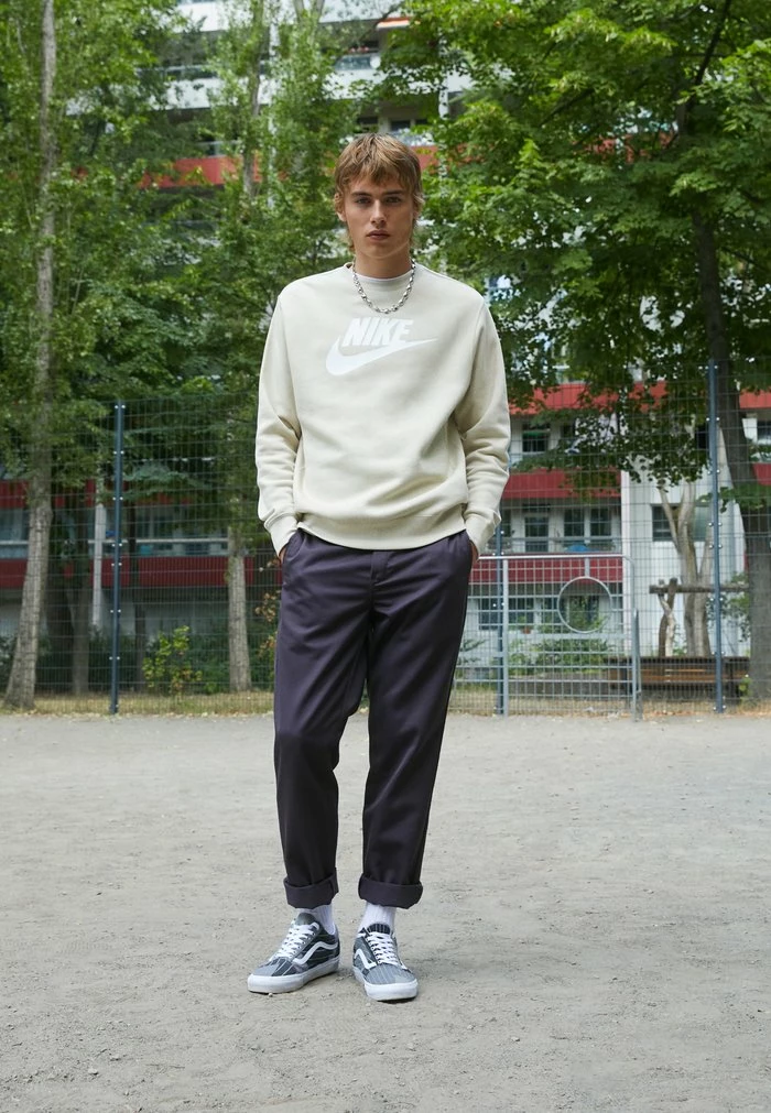 Nike Sportswear CLUB CREW - Sweatshirt - Beige - Image 2