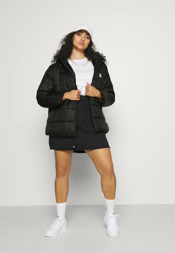 Nike Sportswear CLASSIC PLUS - Winter Jacket - Black - Image 2
