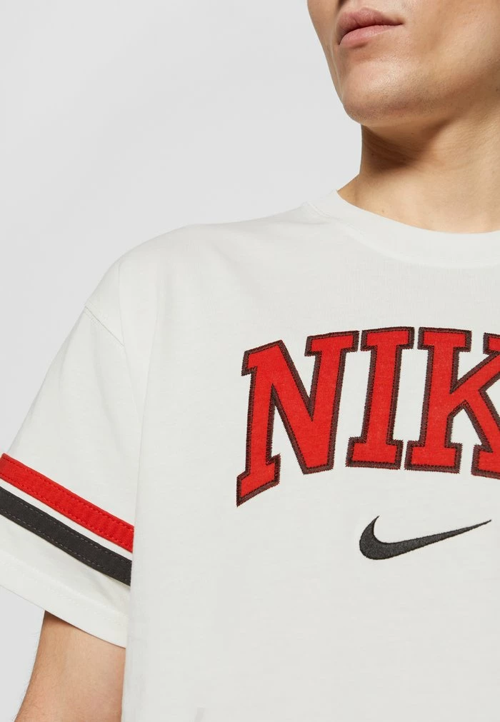 Nike Sportswear RETRO TEE - Print T-shirt - Sail - Image 7