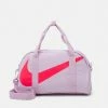 Nike Sportswear GYM CLUB LUNCH BAG UNISEX - Sports Bag - Doll