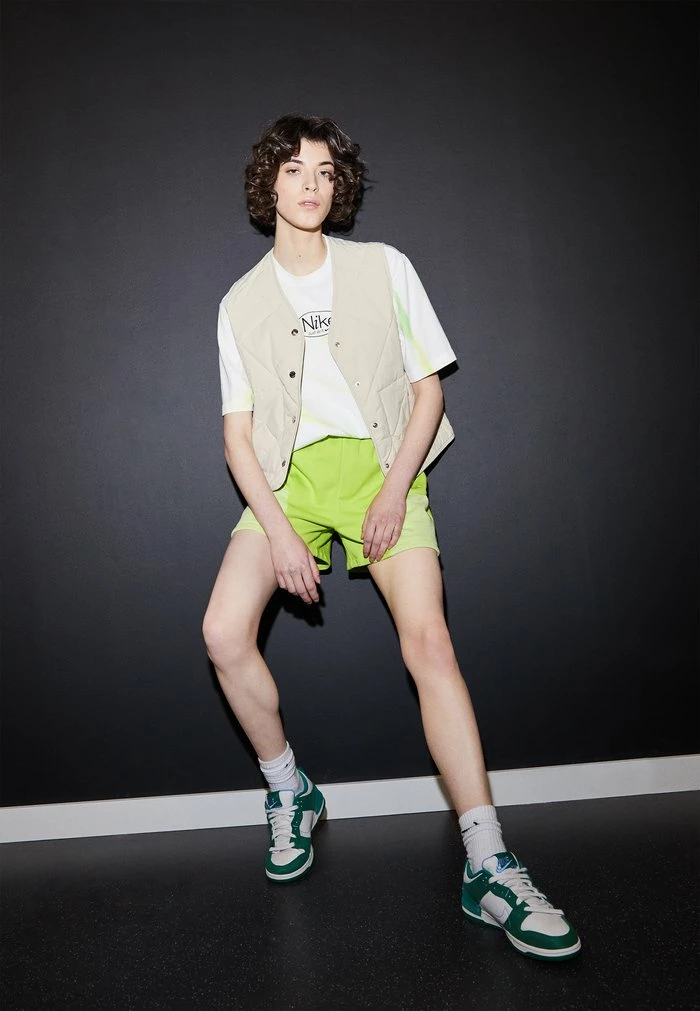 Nike Sportswear TEE BOXY OPTIMISM - Print T-shirt - White